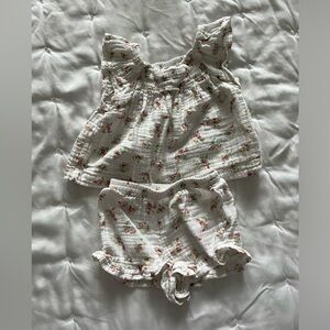 Cute Gap two piece set